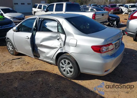 2011 Toyota Corolla Le z USA, uszkodzony, nr VIN 2T1BU4EE4BC732908